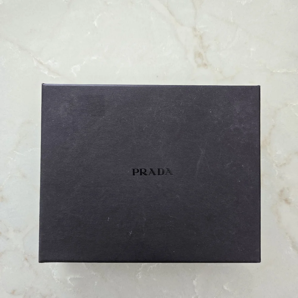 PRADA Authentic Nylon and Saffiano Leather Trifold Prada Wallet (Portafoglio) - Picture 6 of 6